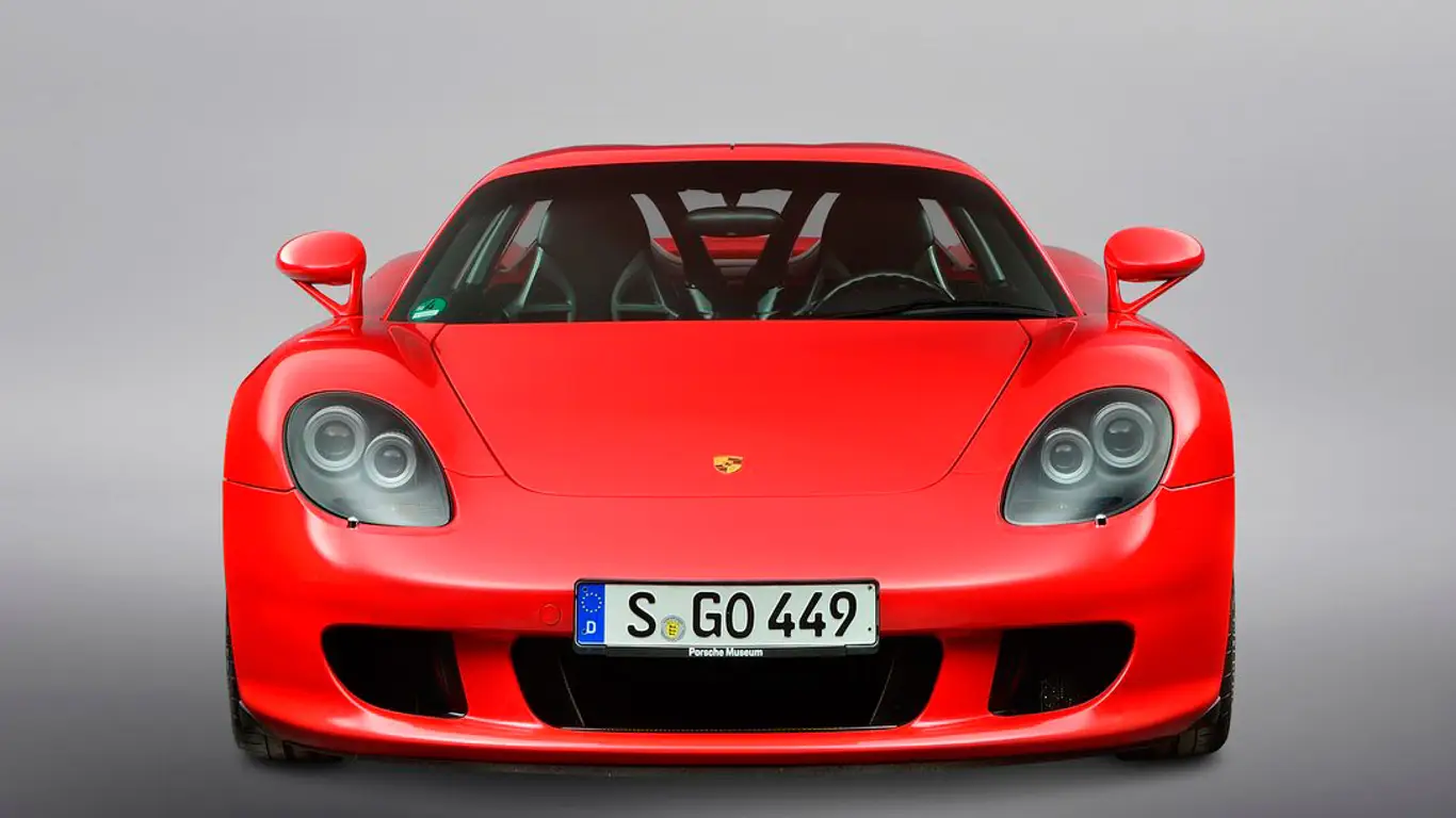 Есть еще порох в пороховницах: старый суперкар Porsche Carrera GT побил свой рекорд