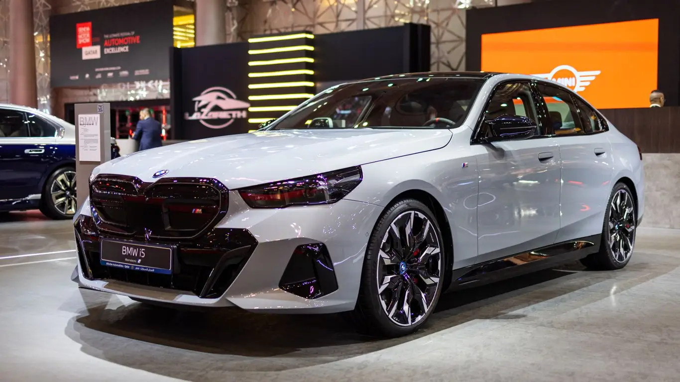 Дизельные BMW сменят топливо: из-за недостатка российской нефти компания призывает скупать растительное масло