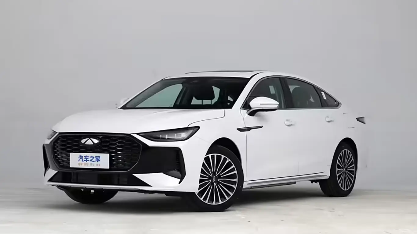 Новый рекорд в 1,01 л на 100 км: экономичный гибрид, способный проехать до 2500 км