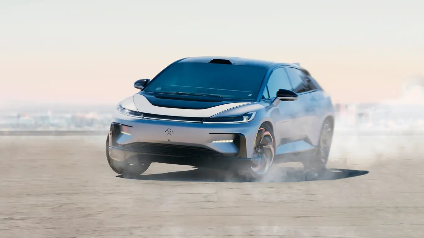 Faraday Future шокирует: электромобиль FF 91 теперь умеет все, кроме варки кофе
