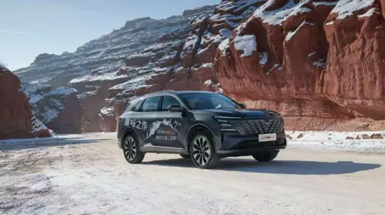 Мощь и интеллект: CS75PLUS Ultra поднимает планку в классе SUV