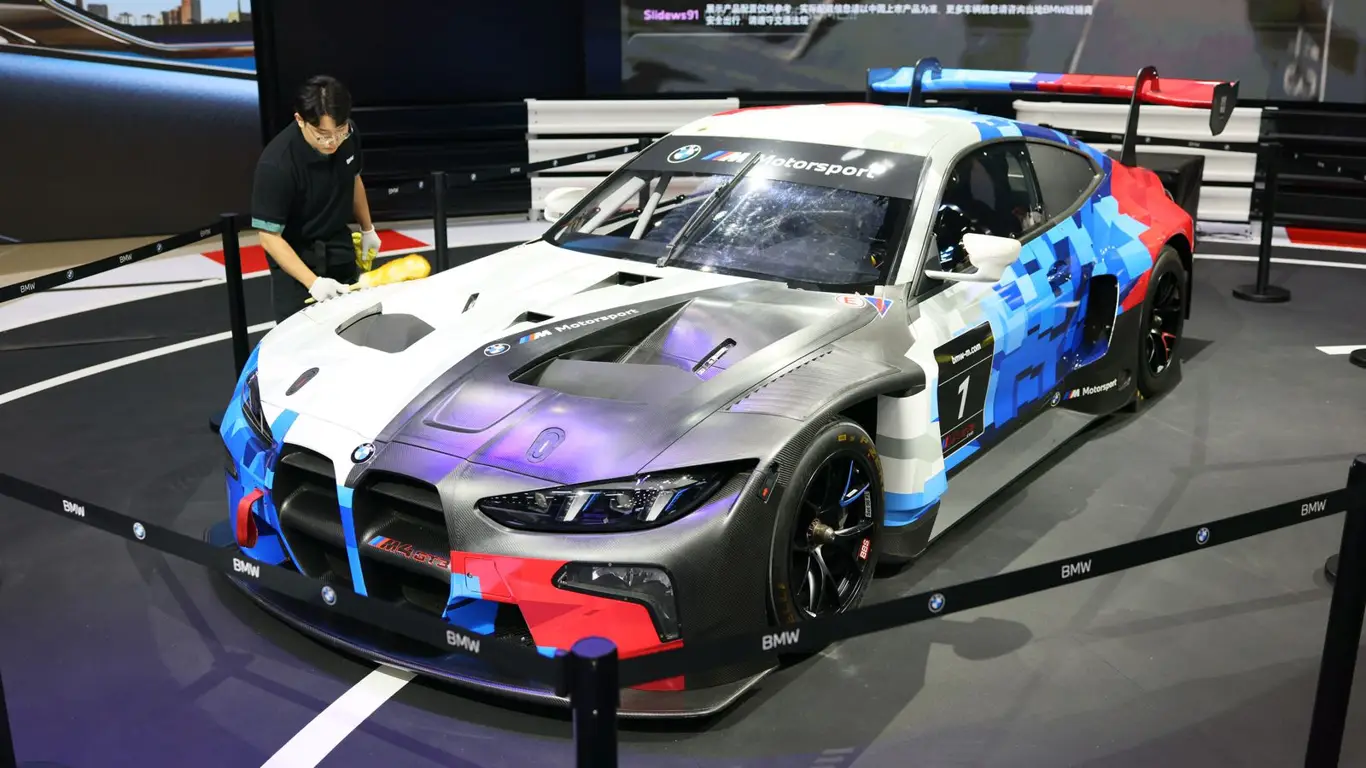 Легендарный BMW M4 изменится благодаря Neue Klasse: что известно