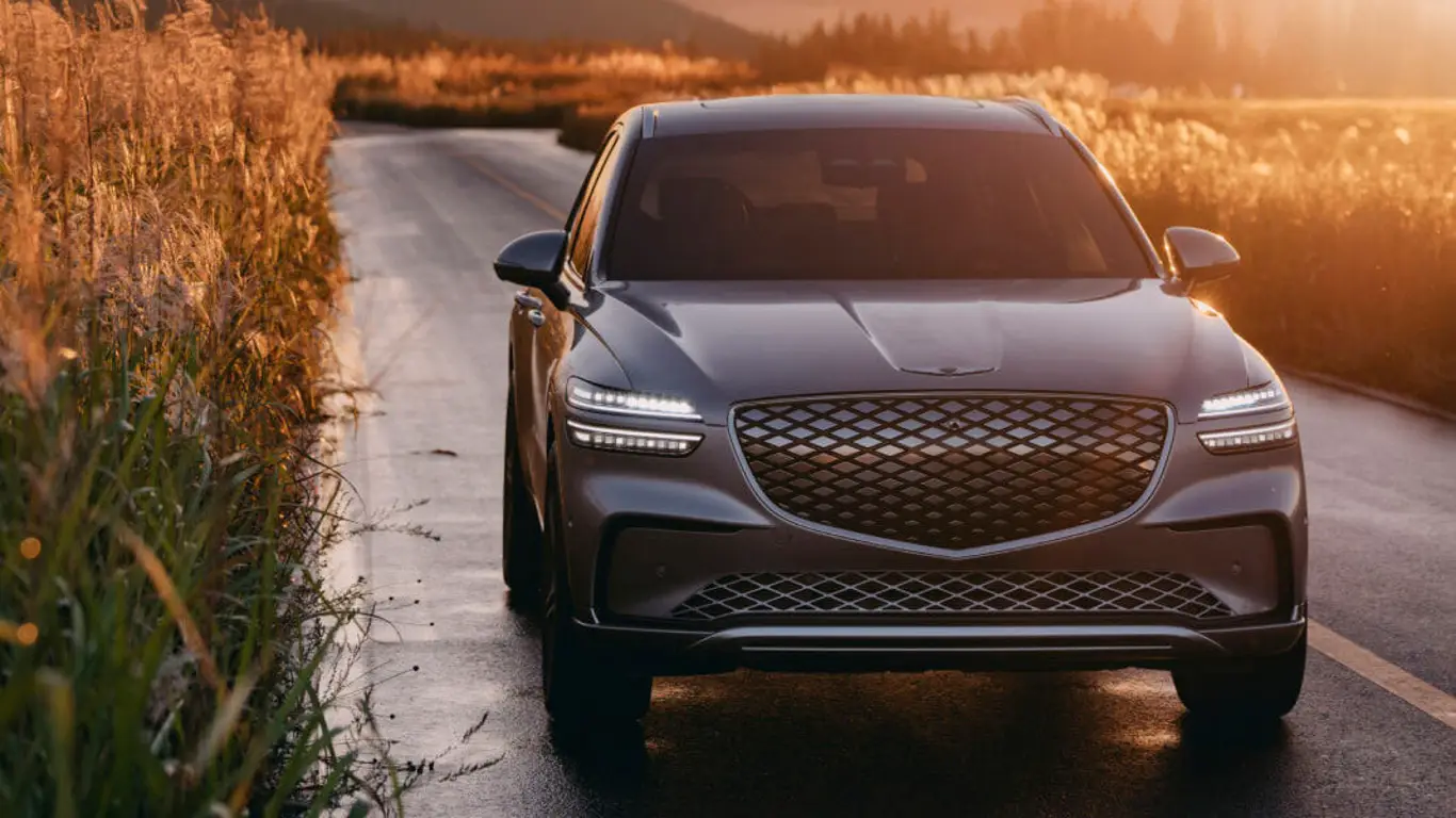 Электрический Genesis GV70: роскошь, которую можно зарядить за 19 минут