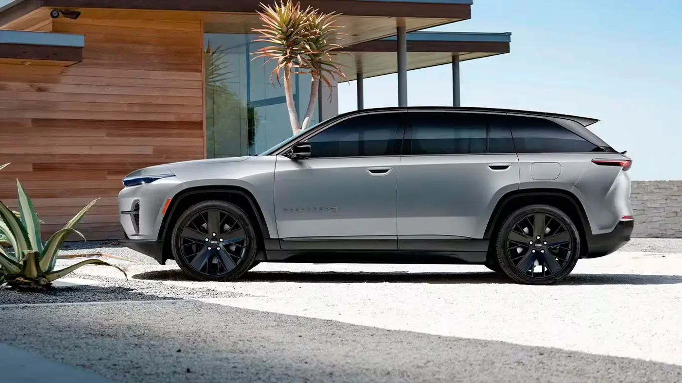 Jeep признал, что зашел «слишком далеко» с ценами на Wagoneer