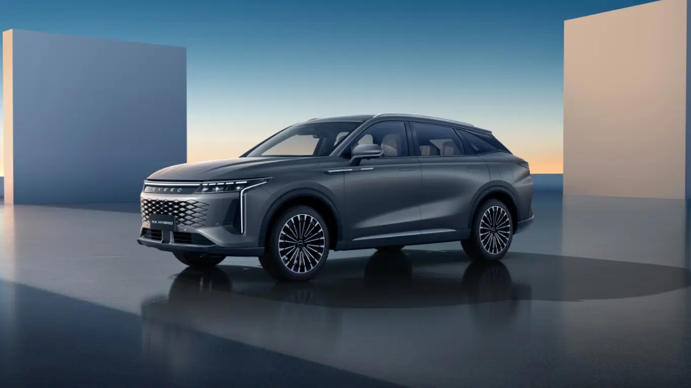 Новый гибридный RX добрался до России: Toyota не имеет к нему никакого отношения