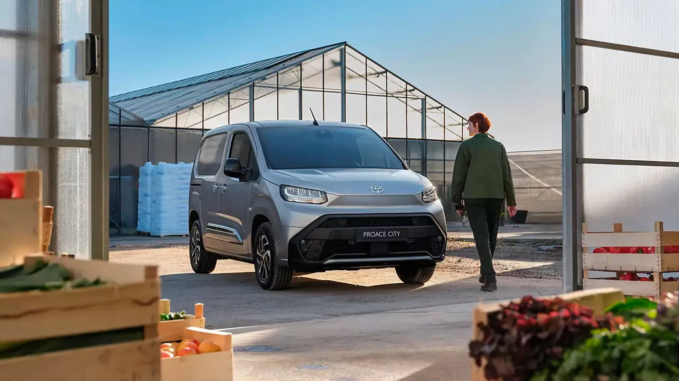 Toyota Proace City против Citroen Berlingo: битва за рынок началась