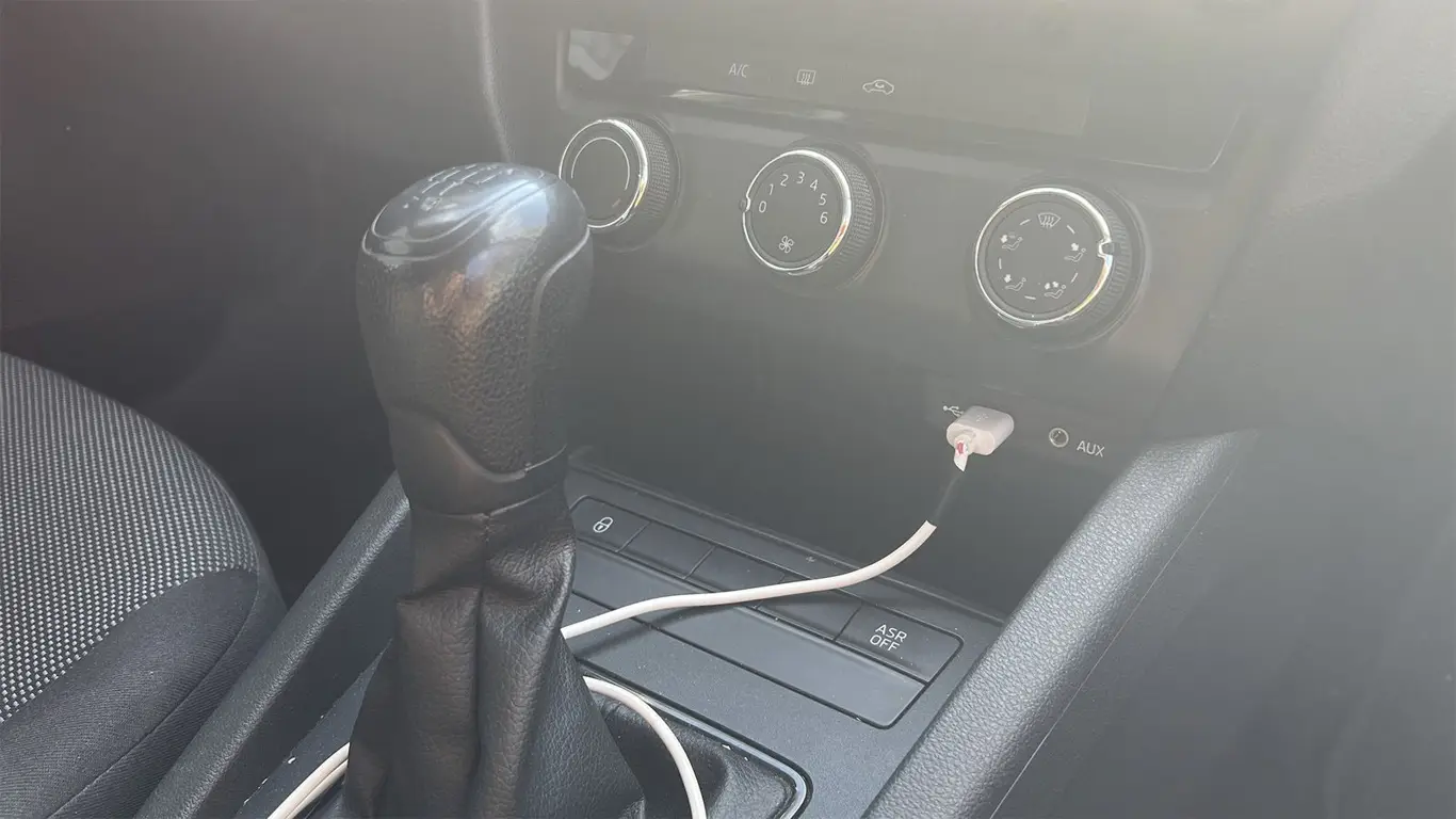 Водителям с МКПП стоит задуматься: это обязательно надо делать при запуске машины