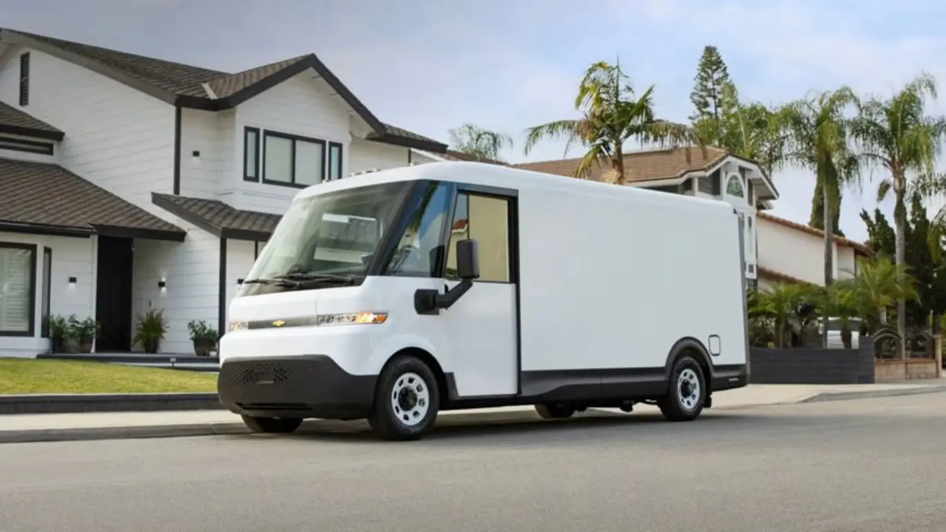 Chevrolet сделал ставку на электрические фургоны: коммерческий электротранспорт нового поколения запущен там, где не ждали