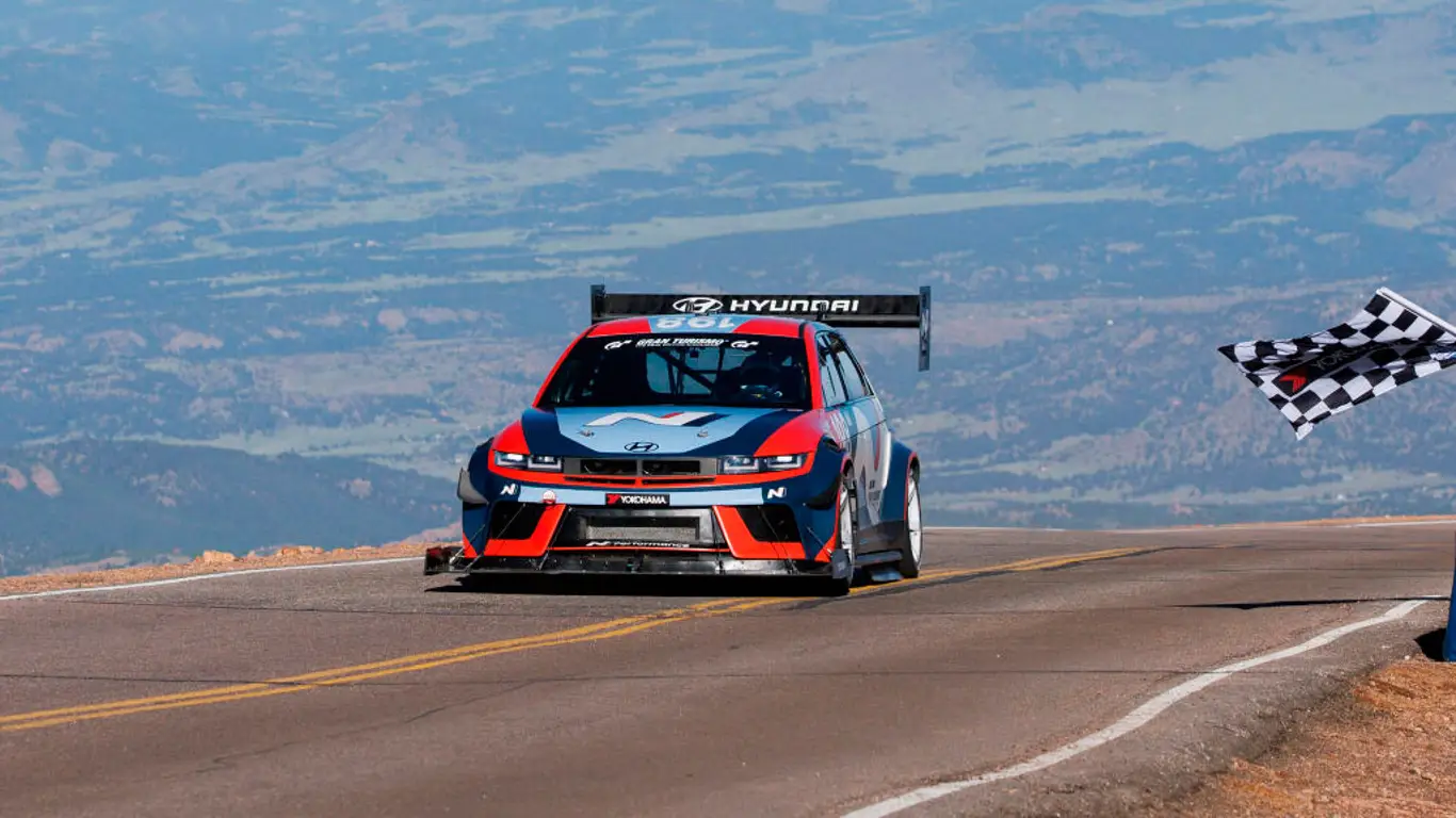 Hyundai уничтожил рекорд Tesla: Ioniq 5 N обошел Model S Plaid на треке