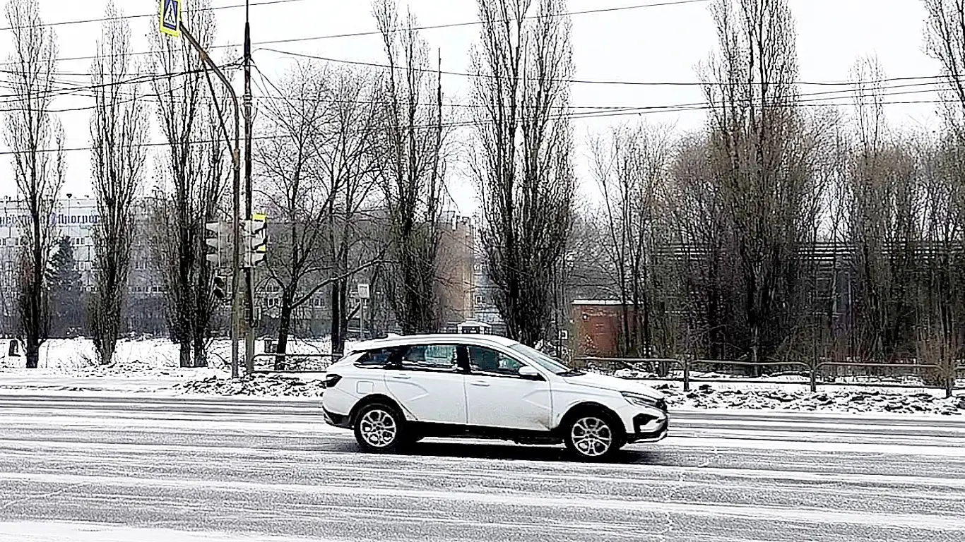 То ли Vesta, то ли Т-134: АВТОВАЗ старается скрыть от всех свою новинку