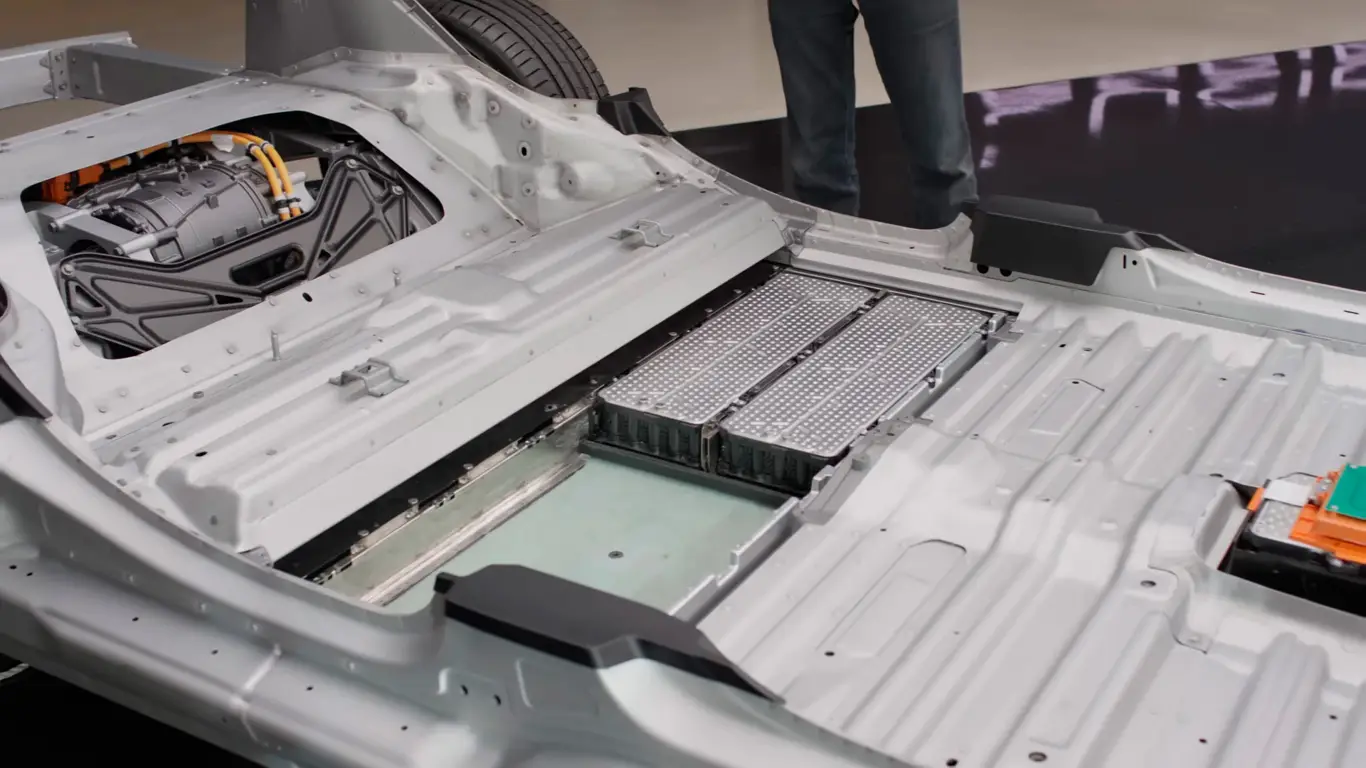 Батареи для электромобилей можно ремонтировать… но есть подвох