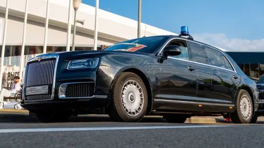 Президент растопчет российский автопром: коврики в автомобиль по цене LADA Granta с пробегом