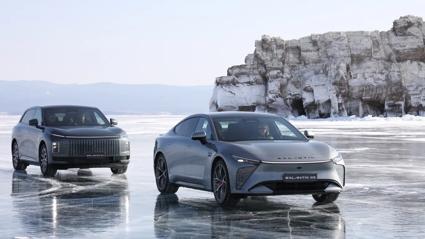 В России теперь есть официальный китайский рекордсмен скорости: это самая быстрая машина на Байкале