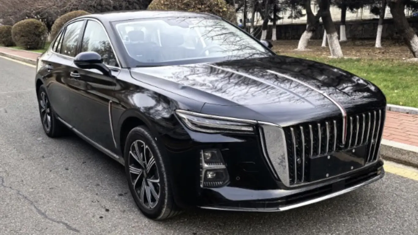 Новый подключаемый гибрид с элегантным дизайном: старт продаж в Китае, в России - позже