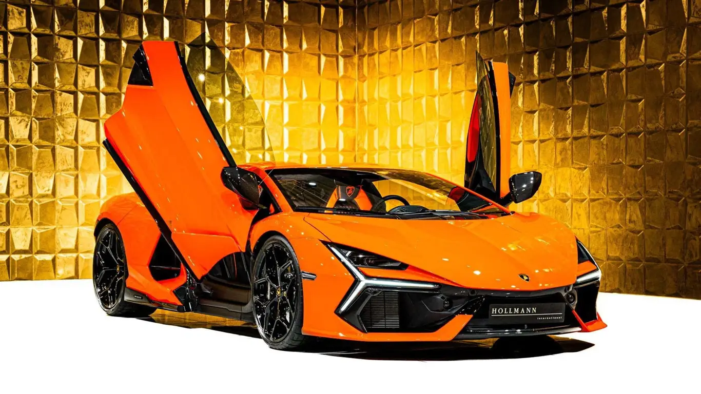 Lamborghini Revuelto без ожидания: редкий суперкар на 1000 сил продается прямо сейчас