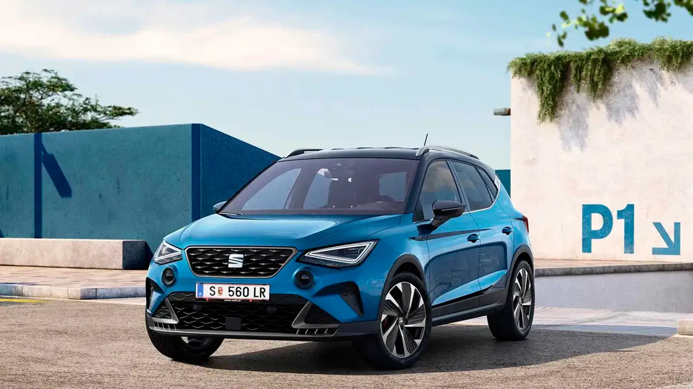 SEAT не удержал интригу: новый Arona засветился на тестах