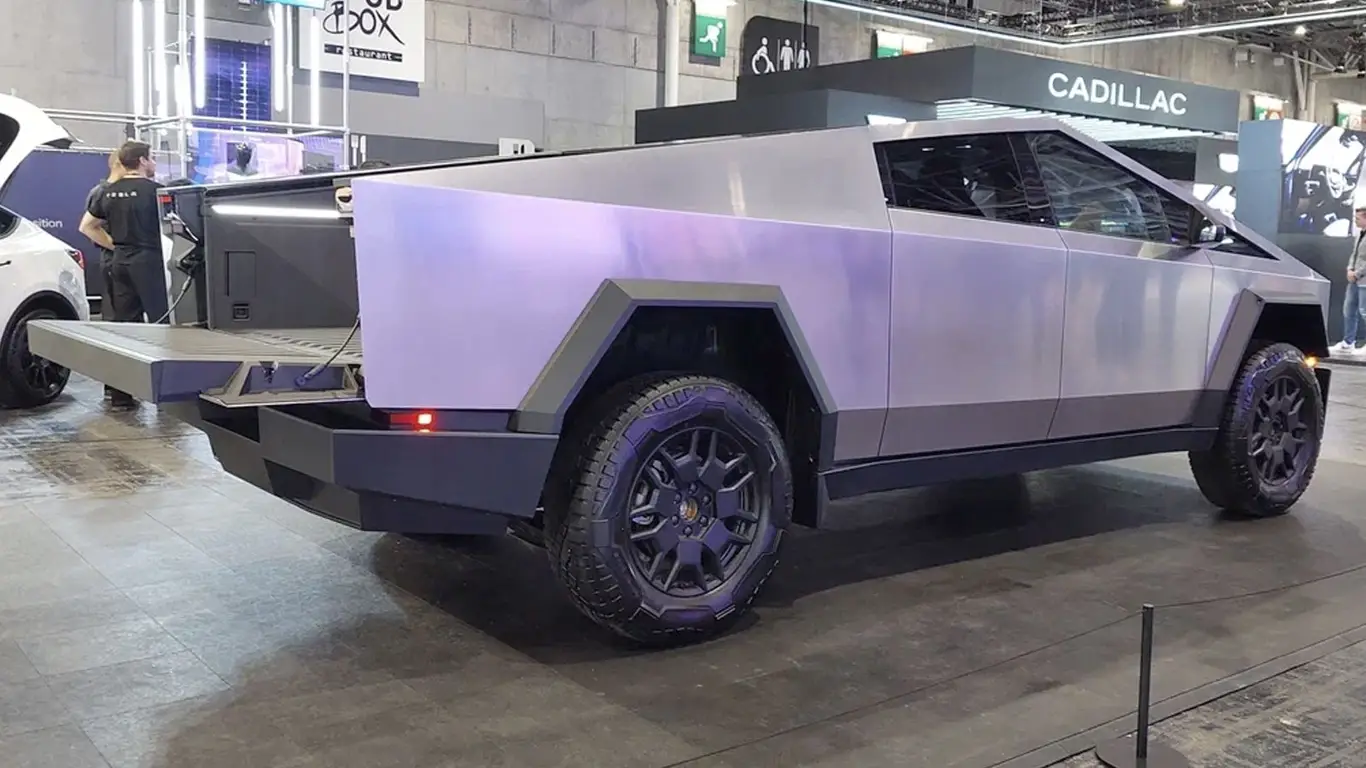 Электричество на сухую: Tesla готовит новое поколение батарей для Cybertruck