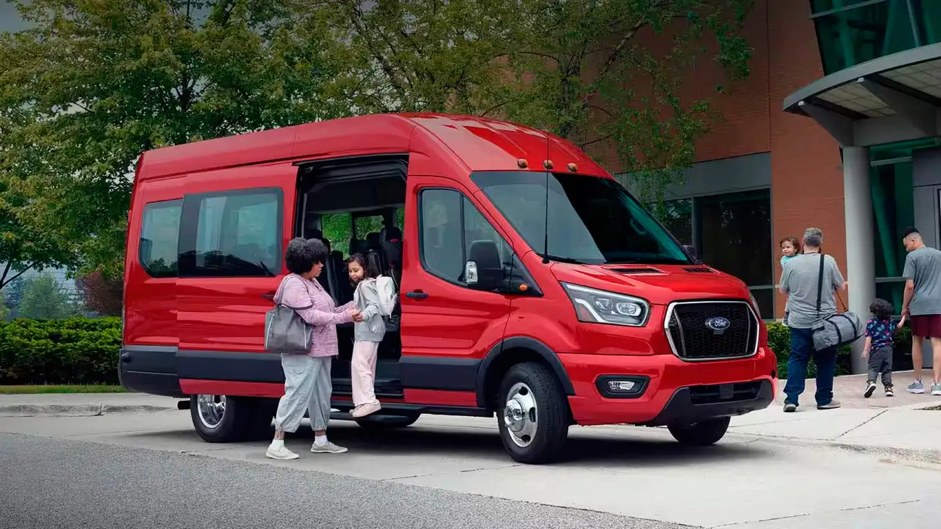 Ошибка ремонта может оставить водителей Ford Transit без обзора