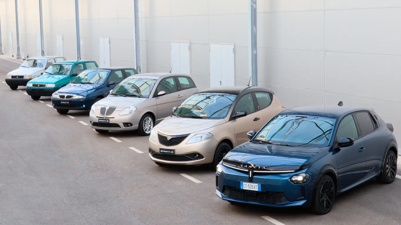 Возрождение не удалось: Lancia теряет рынок быстрее, чем набирает дилеров