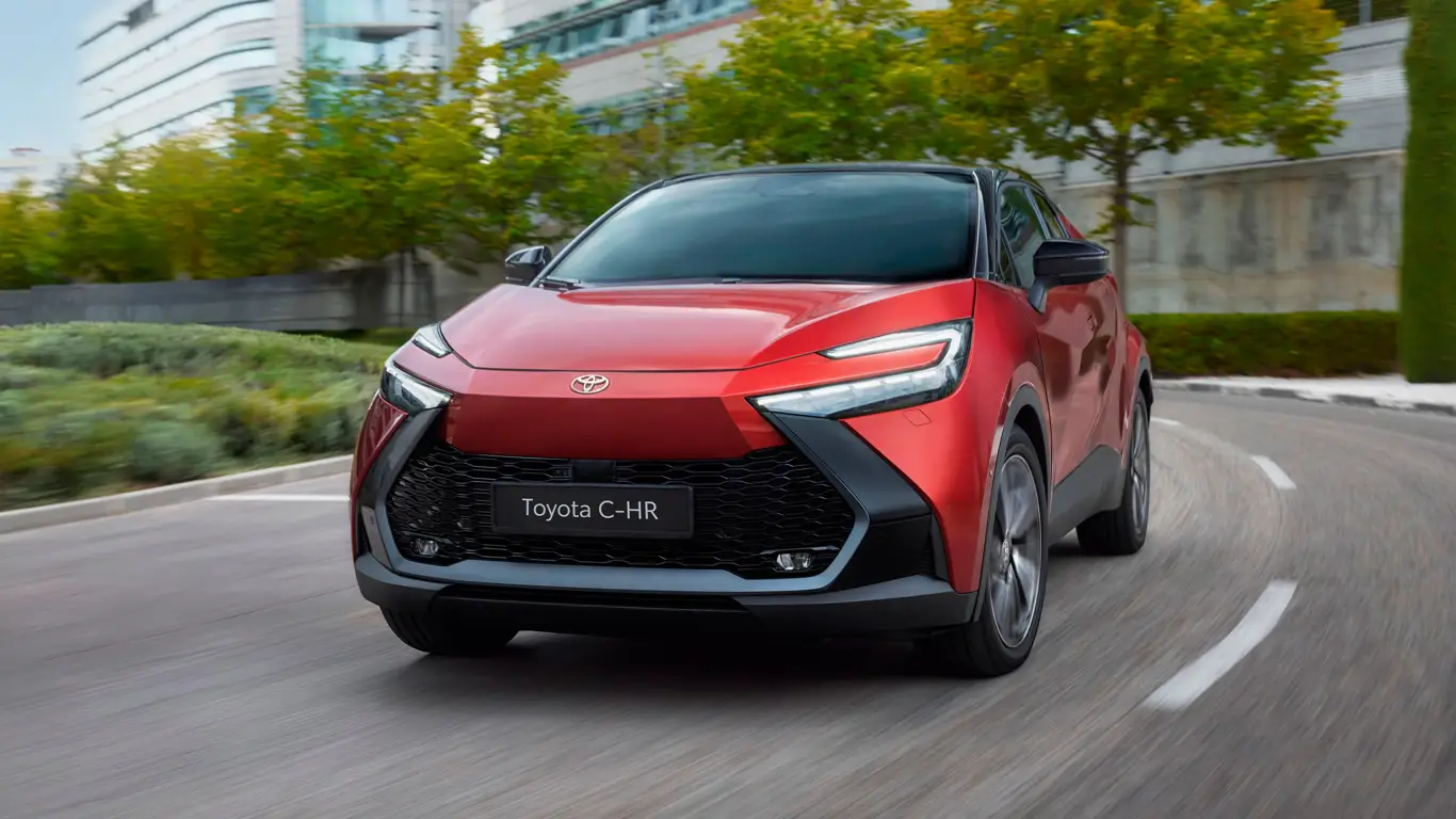 Toyota показала зубы: свежий C-HR может затмить всех китайцев