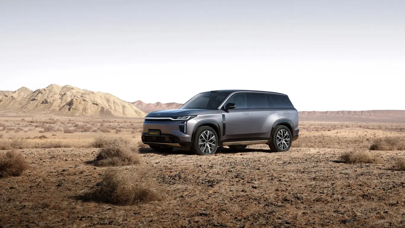 До 1150 км всего за 2 млн рублей: выдвижные колонки и потолочные мониторы в комплекте