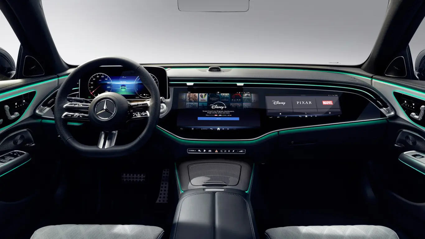 «Салон как кинозал»: Mercedes дал доступ к Disney+ в своих топовых моделях