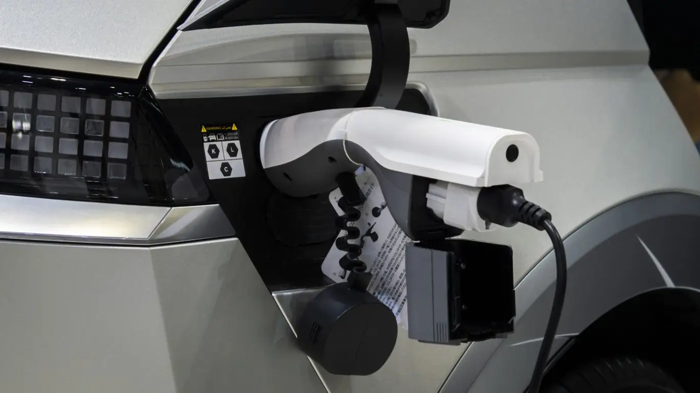 Zeekr и Avatr в лидерах, но рынок электрокаров обвалился: печальная статистика