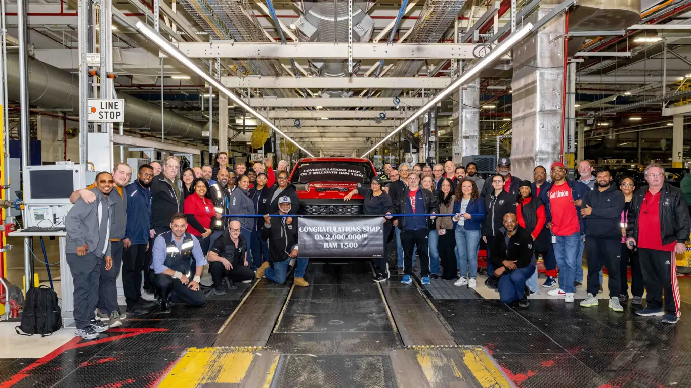 Юбилей с привкусом ностальгии и ракет: этот пикап пытается догнать LADA Niva