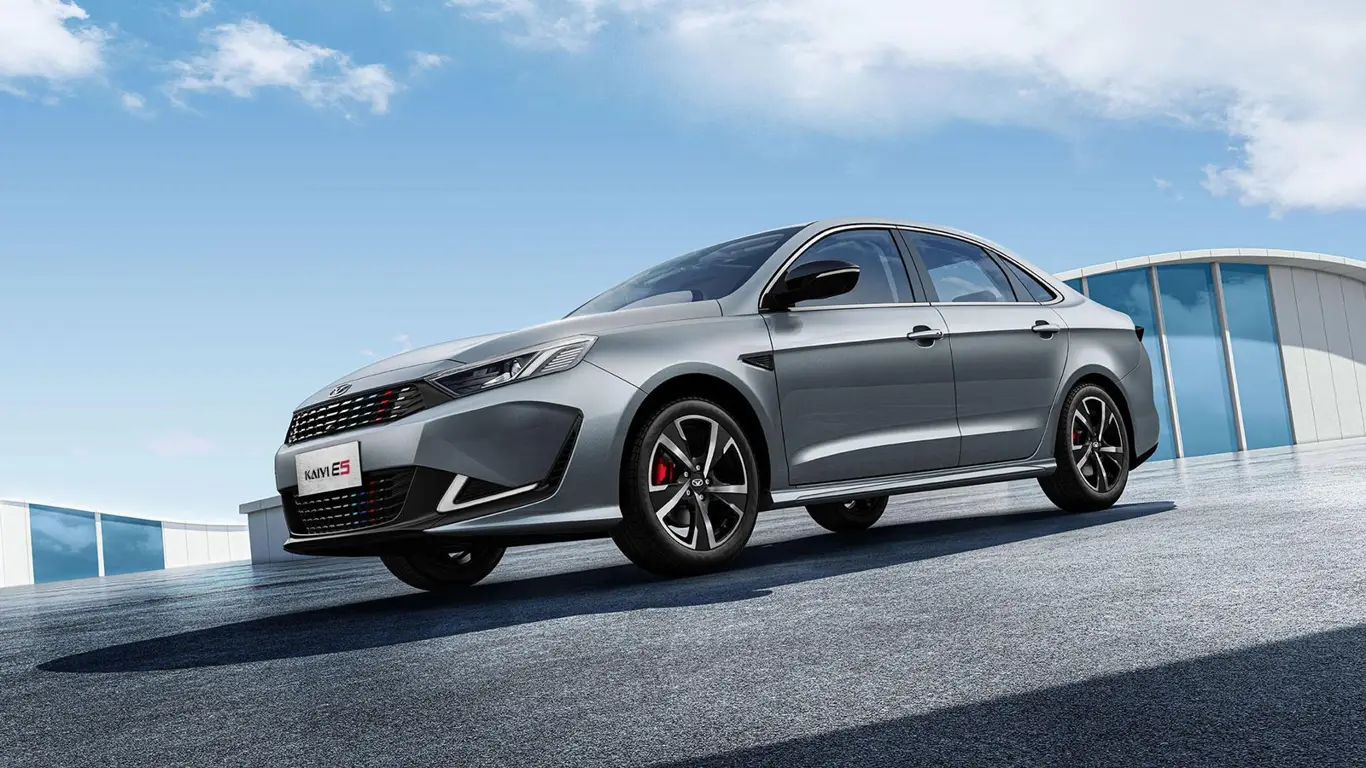 Kaiyi E5: китайская альтернатива Lada Vesta