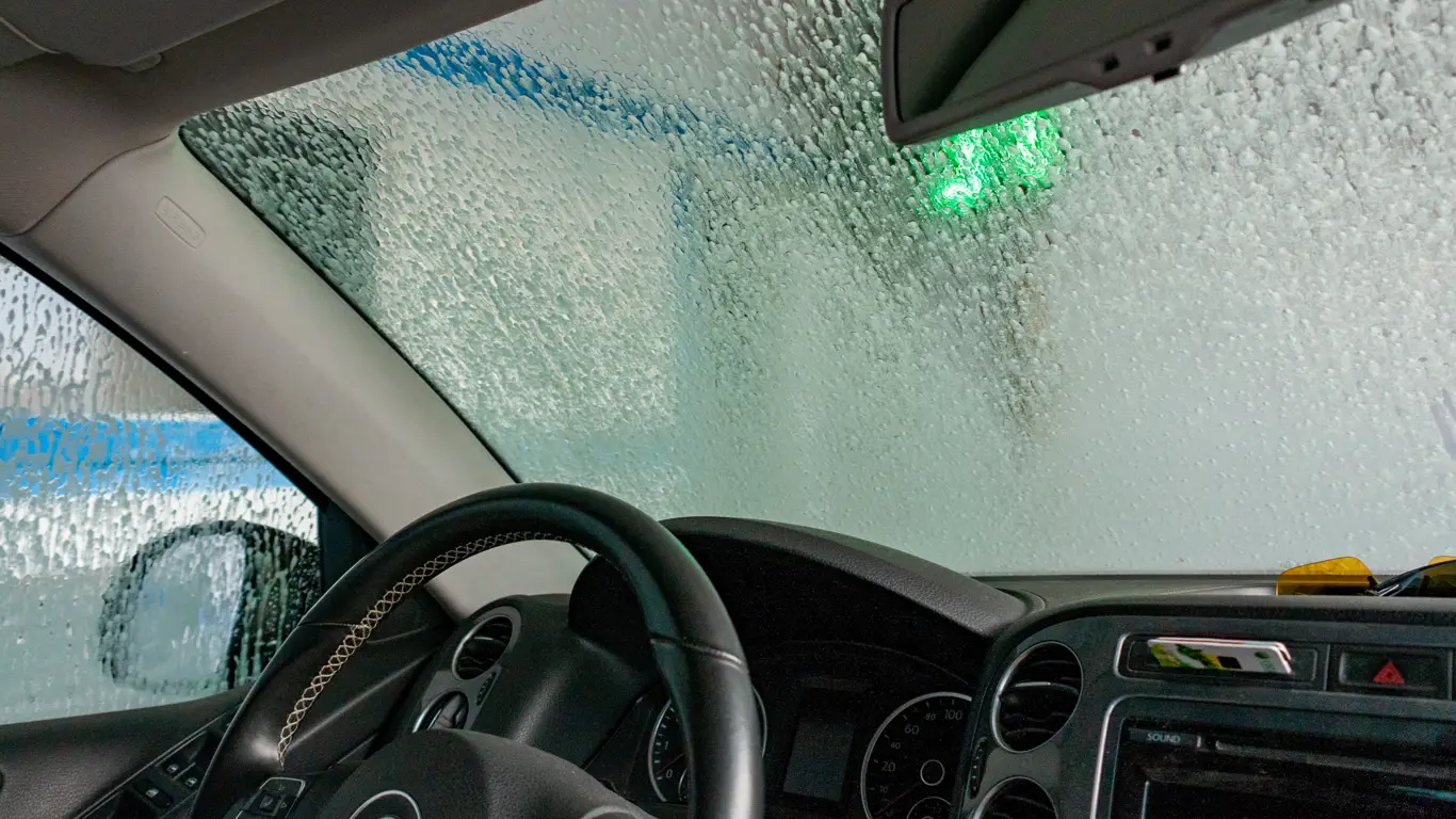 Секреты идеально чистого автомобиля: правильные советы по мойке