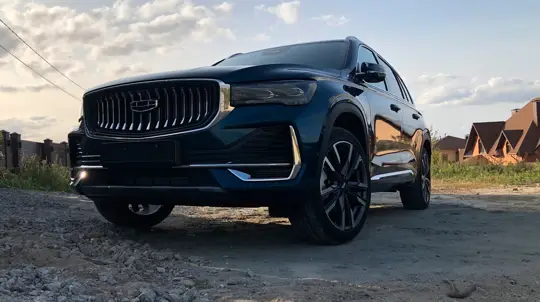 Стоит ли брать Geely Monjaro с пробегом? Эксперты 32CARS нашли все косяки модели